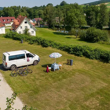 Apartament La Boheme And Glamping *